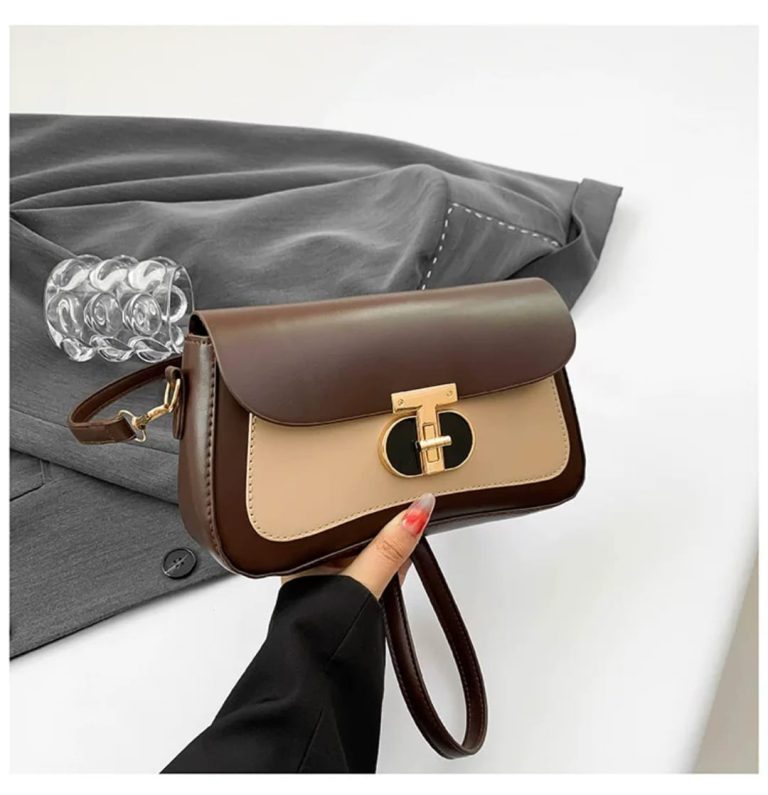 Woman fashion purse